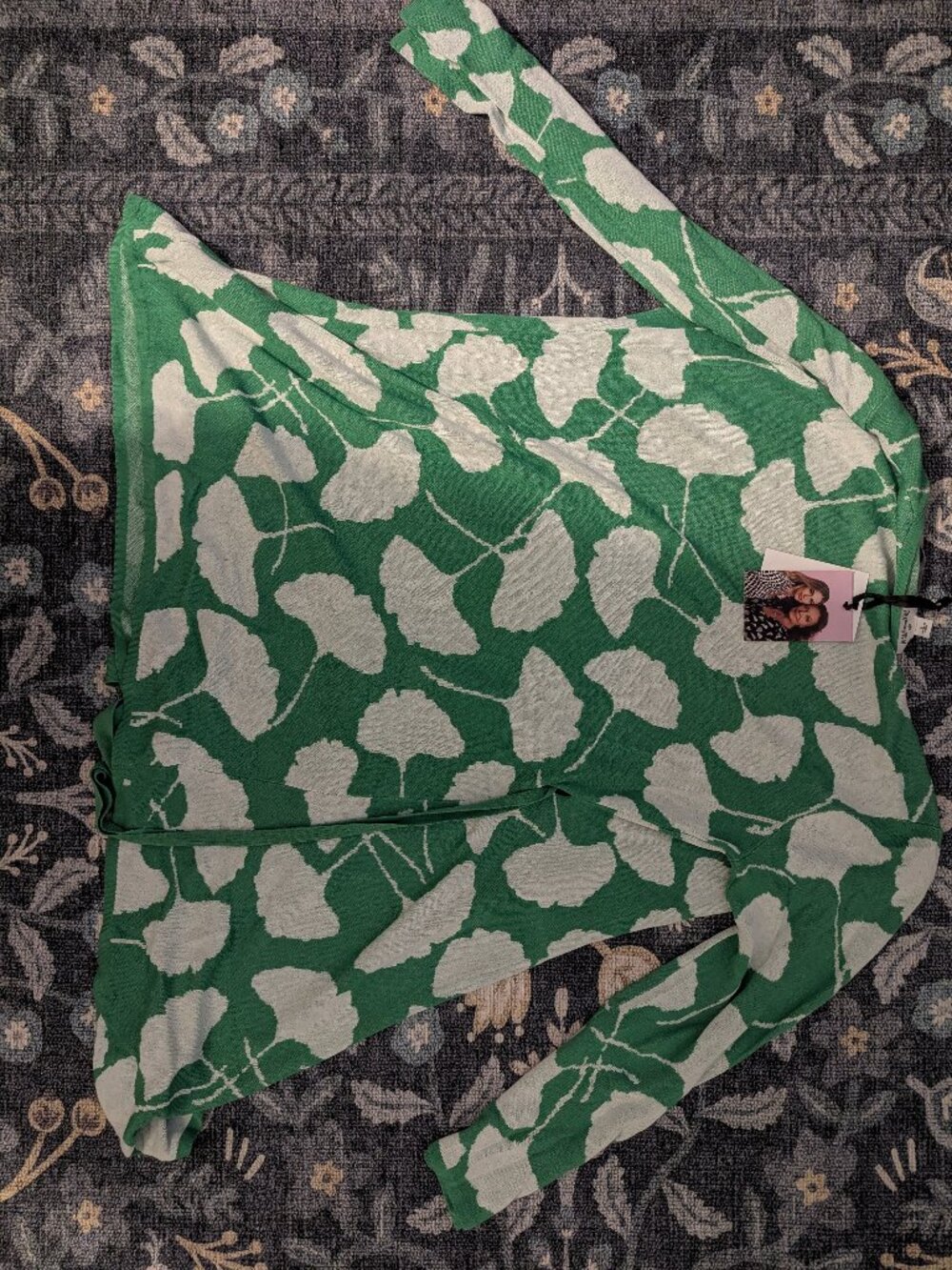 Diane Von Furstenberg x Target Gingko Green & White Wrap Sweater Top - Picture 4 of 4
